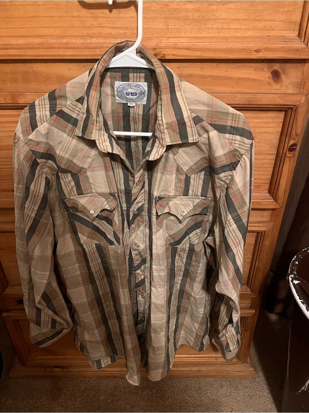 Chaps Plaid Lightweight Shirt Jacket in Beige, Green & Rust
